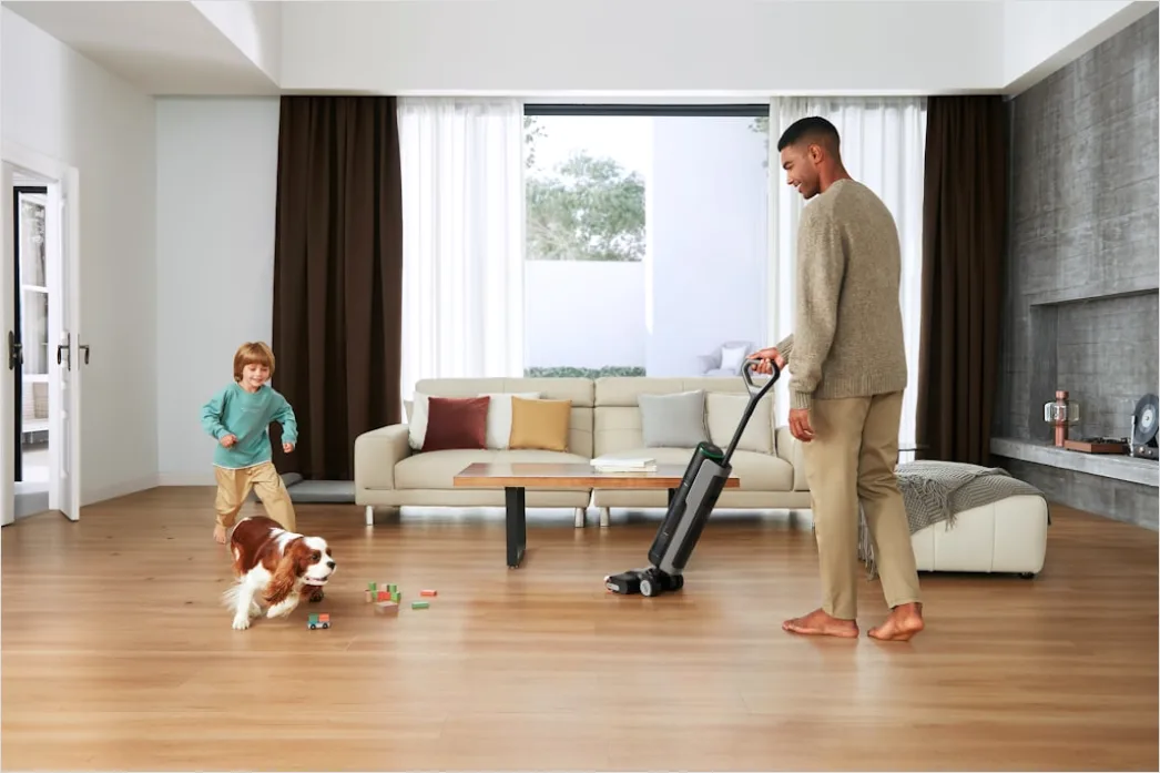 Detail Robot Vacuum Cleaner In Modern Living Room Number 18