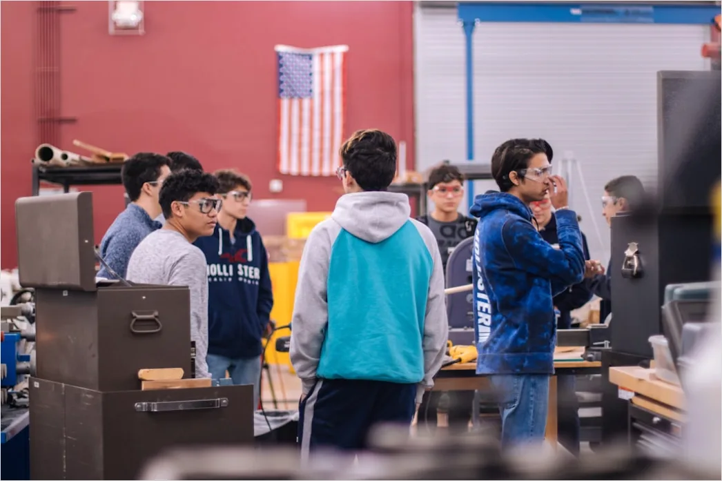 Detail Robotics Engineering Team Building Prototype Lab Number 9