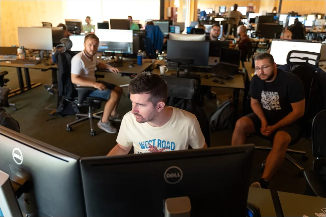 Detail Security Operations Center Soc Analysts Working Number 9