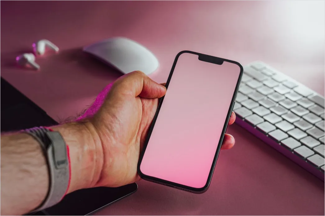 Detail Smartphone Mockup In Hand Minimal Background Number 15
