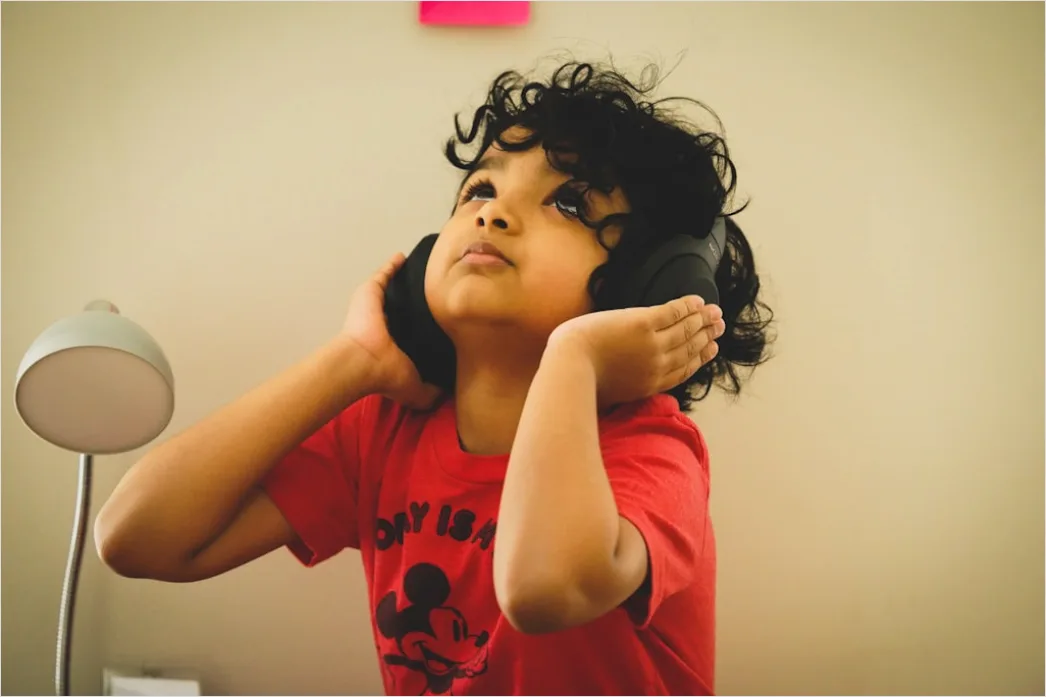 Detail Speech Therapy Session Child Practicing Sounds Number 18