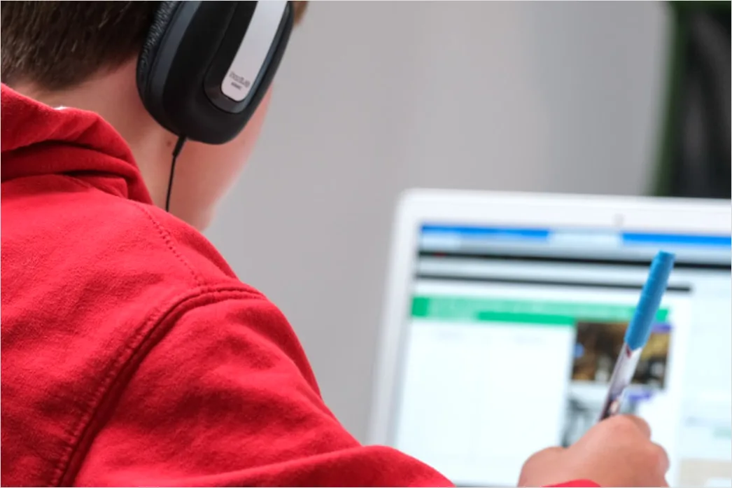 Detail Student Wearing Headphones Watching Online Lecture Number 13