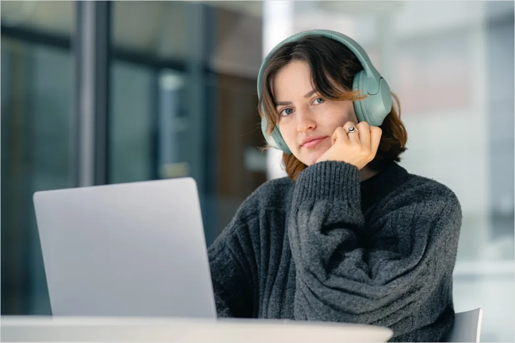Detail Student Wearing Headphones Watching Online Lecture Number 10