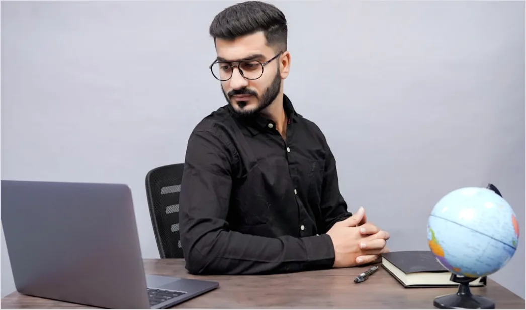 Detail Teacher Conducting Online Class Video Call Number 20