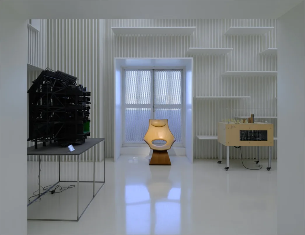 Detail Virtual Showroom Concept With Vr Interface Number 9