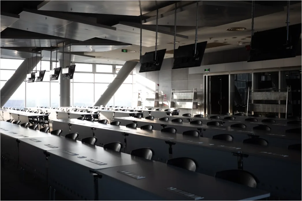 Detail Vr Training Simulation Concept In Classroom Number 7