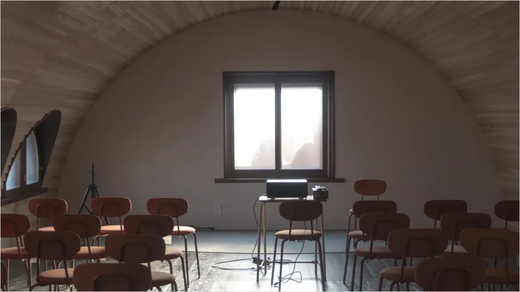 Detail Vr Training Simulation Concept In Classroom Number 8