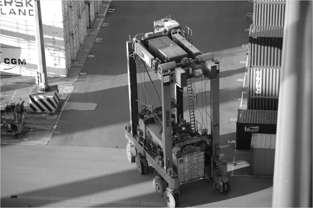 Detail Warehouse Automation Robots Moving Packages Scene Number 20