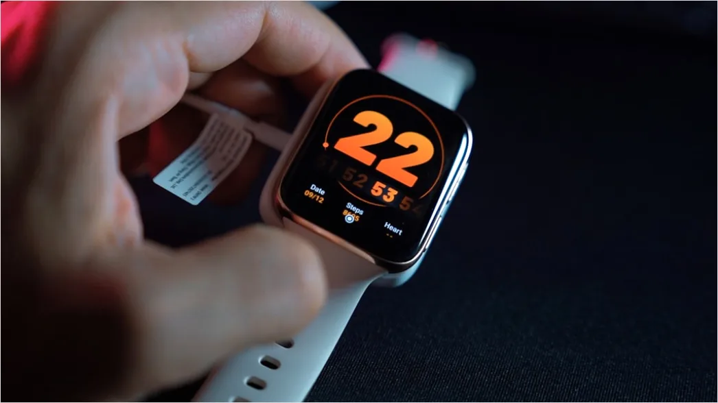 Detail Wearable Technology Smartwatch Health Stats Screen Number 2