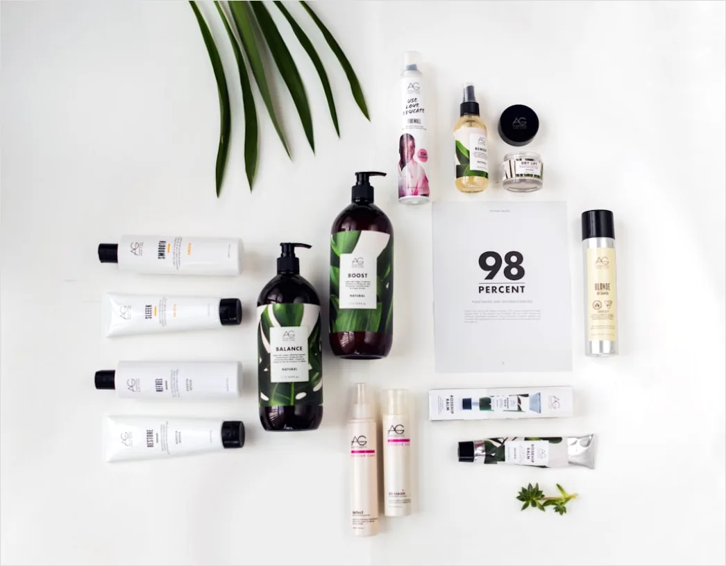 Detail Beauty Products Flat Lay Minimal White Background Number 10