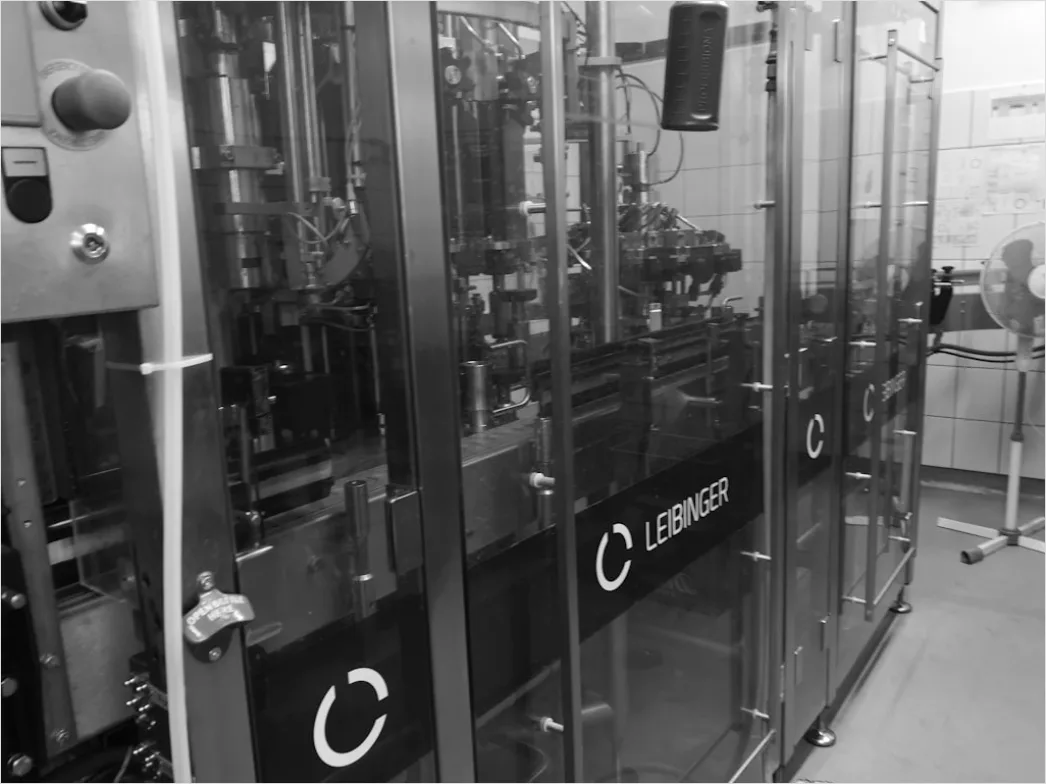 Detail Beverage Factory Bottling Line Automated Filling Number 5
