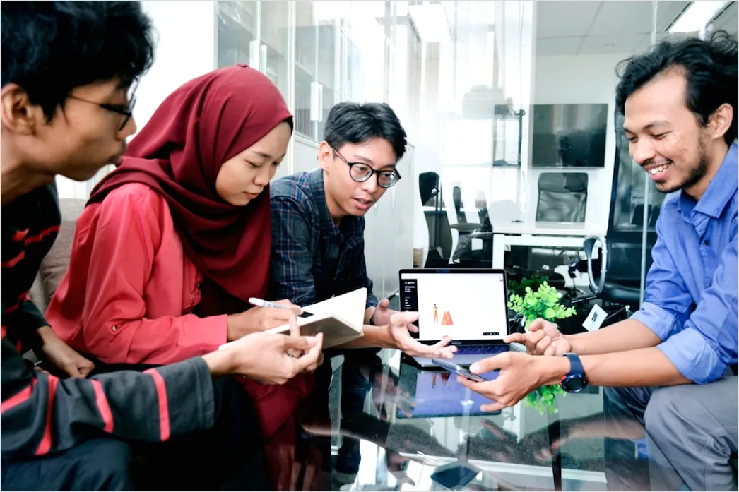 Detail Biotech Startup Lab Team Working Together Number 20