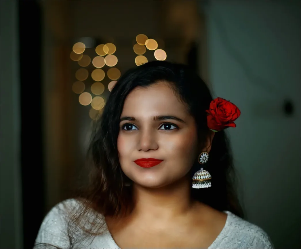 Detail Bold Red Lip Makeup Look For Evening Number 14