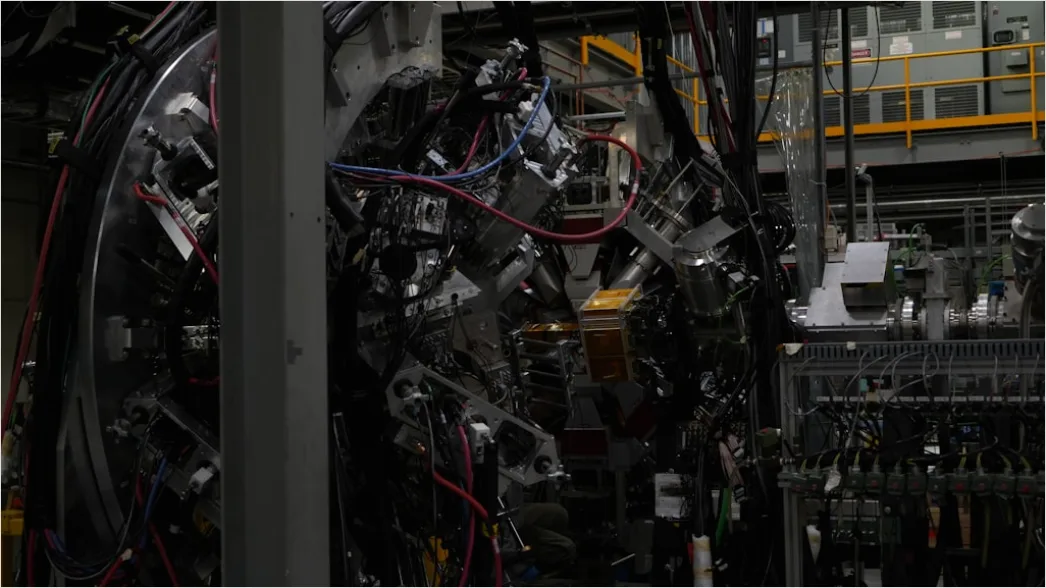 Detail Car Assembly Line Robotic Arms Welding Body Number 18