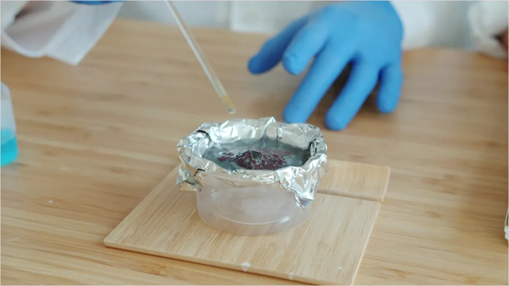 Detail Chemical Reaction Experiment In Lab Flask Number 4