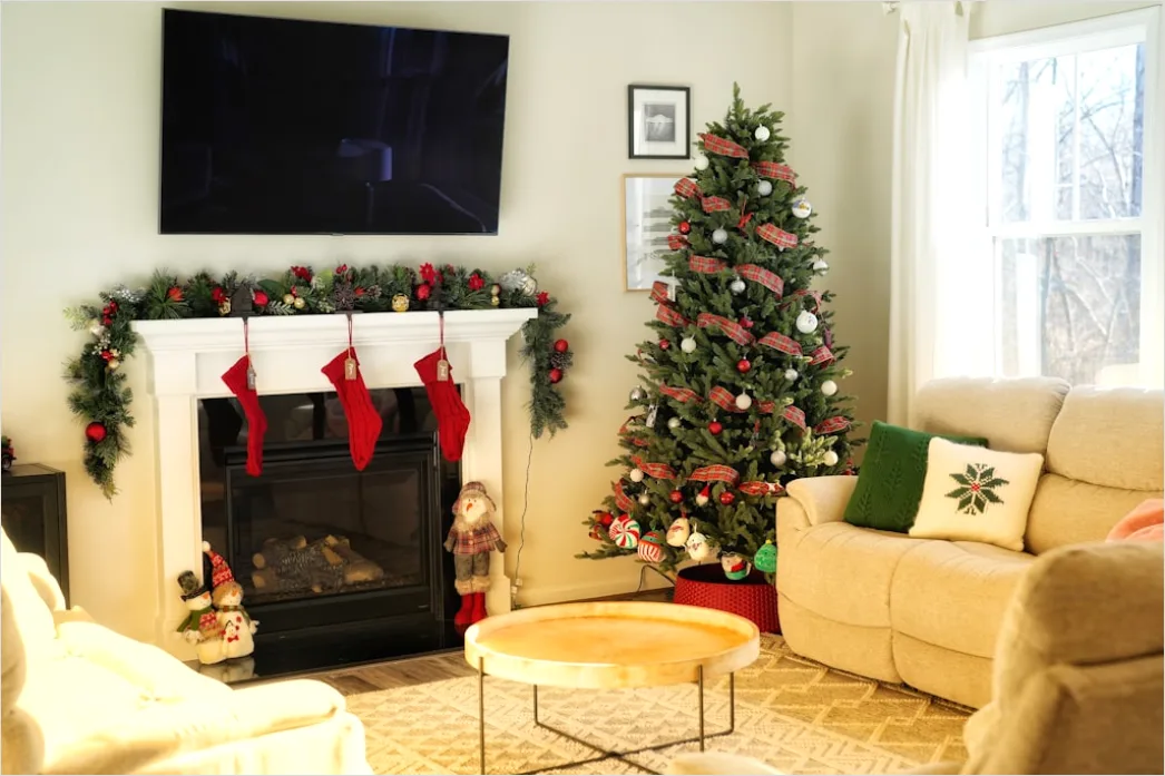 Detail Christmas Outfit Ideas Festive Cozy At Home Number 11