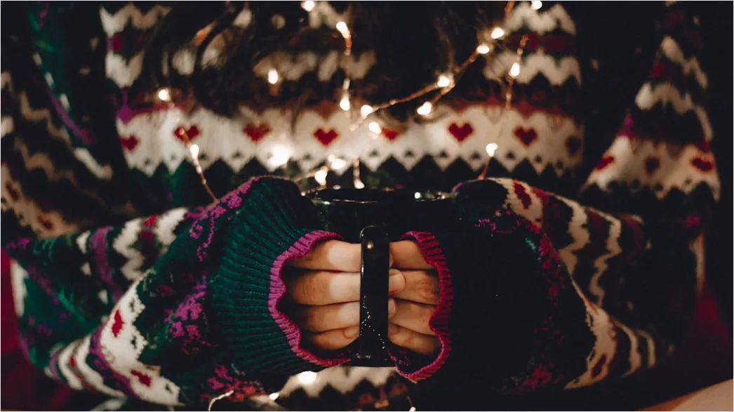 Detail Christmas Outfit Ideas Festive Cozy At Home Number 4