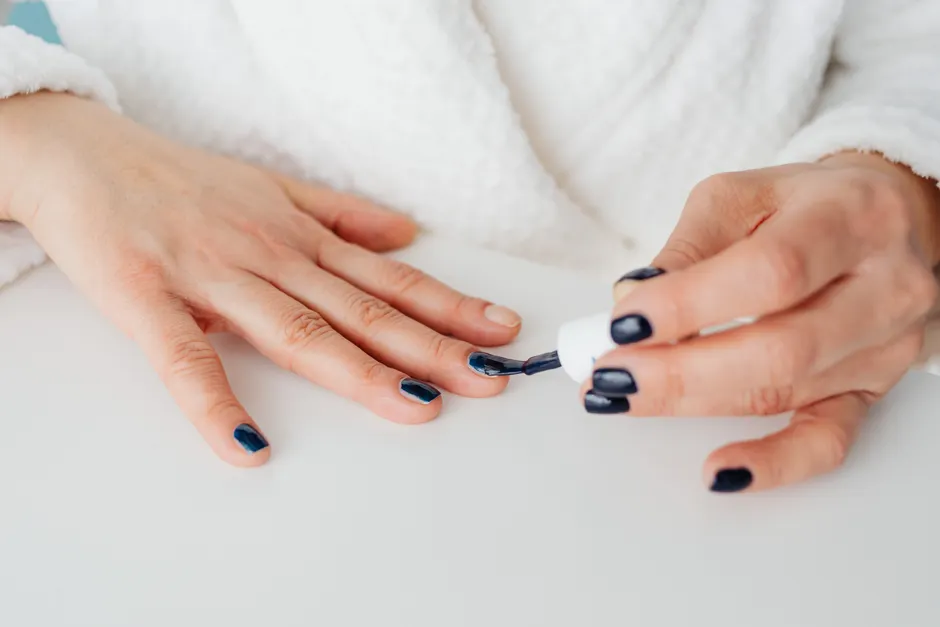 Detail Chrome Powder Nails Diy Tutorial At Home Number 13