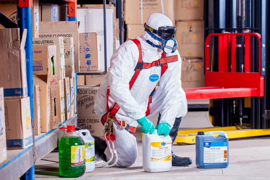 Cold Storage Warehouse Worker In Freezer Suit Feab