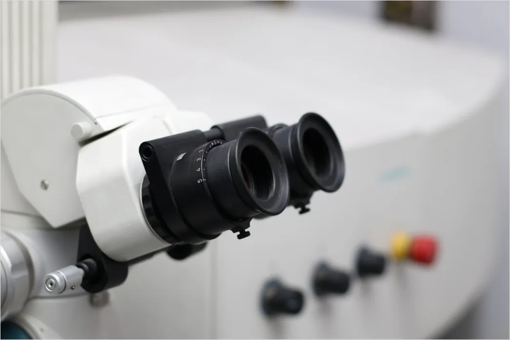 Detail Confocal Microscope Laboratory Equipment Close Up Number 20
