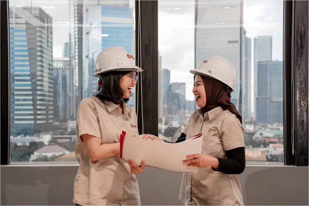 Detail Construction Blueprint Review Engineer On Site Number 14