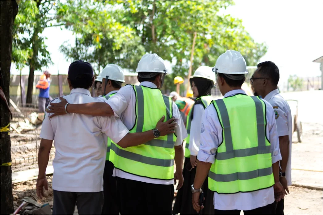 Detail Construction Site Safety Briefing Team Morning Number 2