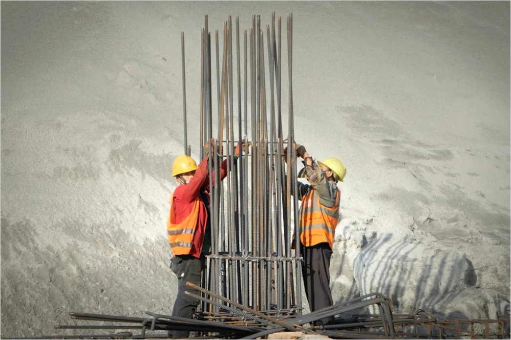 Detail Construction Site Workers Building Concrete Structure Number 15