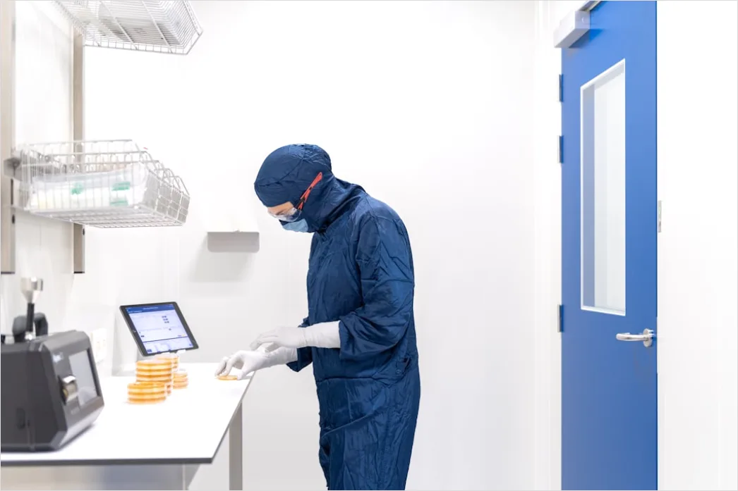 Detail Cosmetics Manufacturing Filling Line Clean Room Number 11