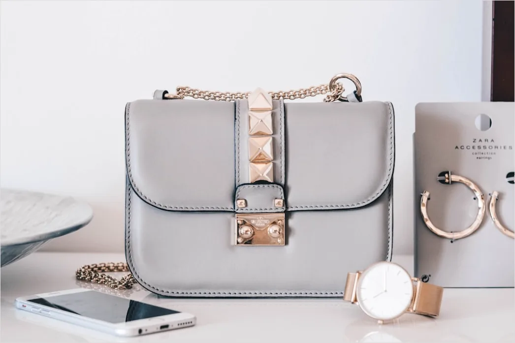 Crossbody Bag Outfit Ideas For Everyday Use C320
