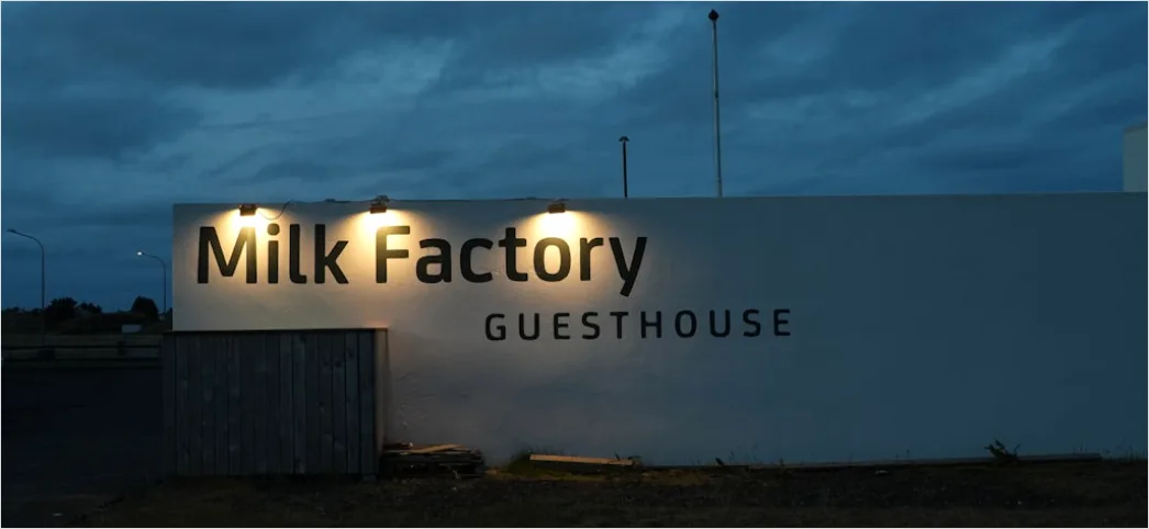 Detail Dairy Factory Bottling Milk Production Line Number 4