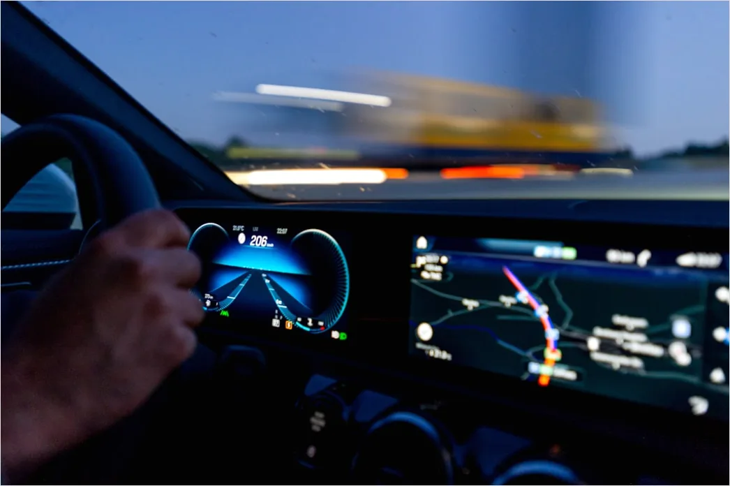 Detail Electric Vehicle Dashboard Screen Navigation Display Number 3