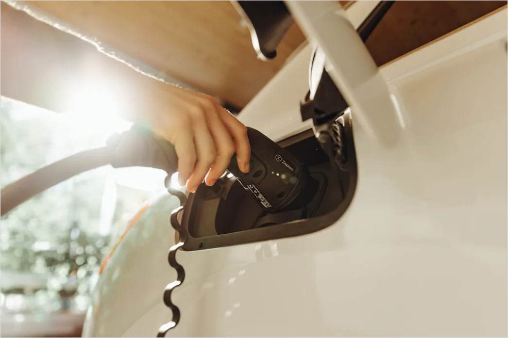 Detail Electric Vehicle Range Anxiety Charging Solution Concept Number 3