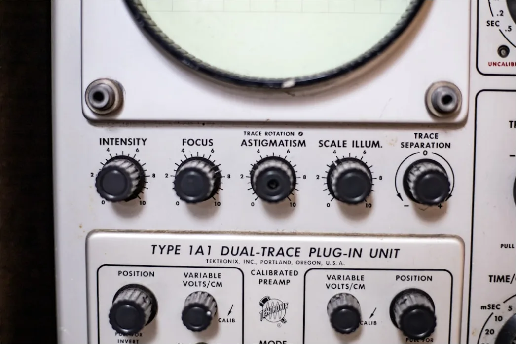 Detail Electronics Lab Circuit Testing Oscilloscope Close Up Number 5