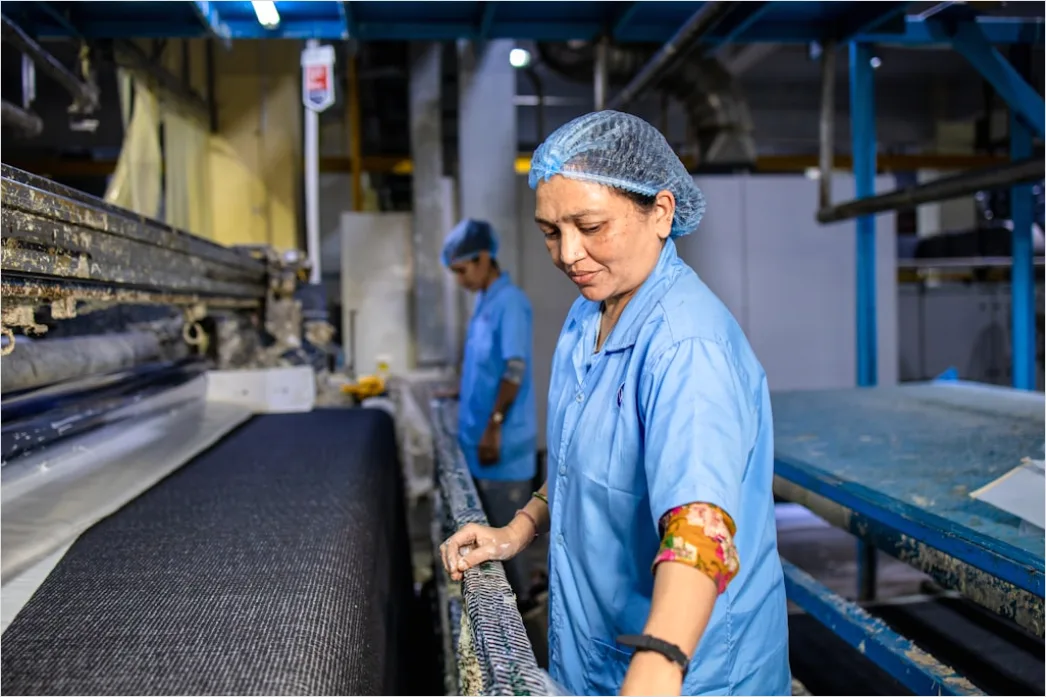 Detail Food Manufacturing Worker Quality Control Inspection Number 13