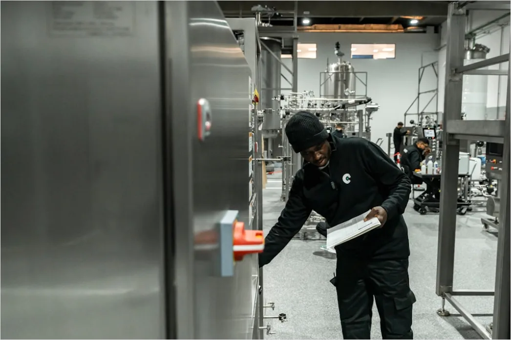 Detail Food Manufacturing Worker Quality Control Inspection Number 7