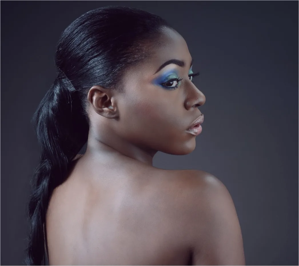 Detail Foundation For Dark Skin Tones Full Coverage Number 15