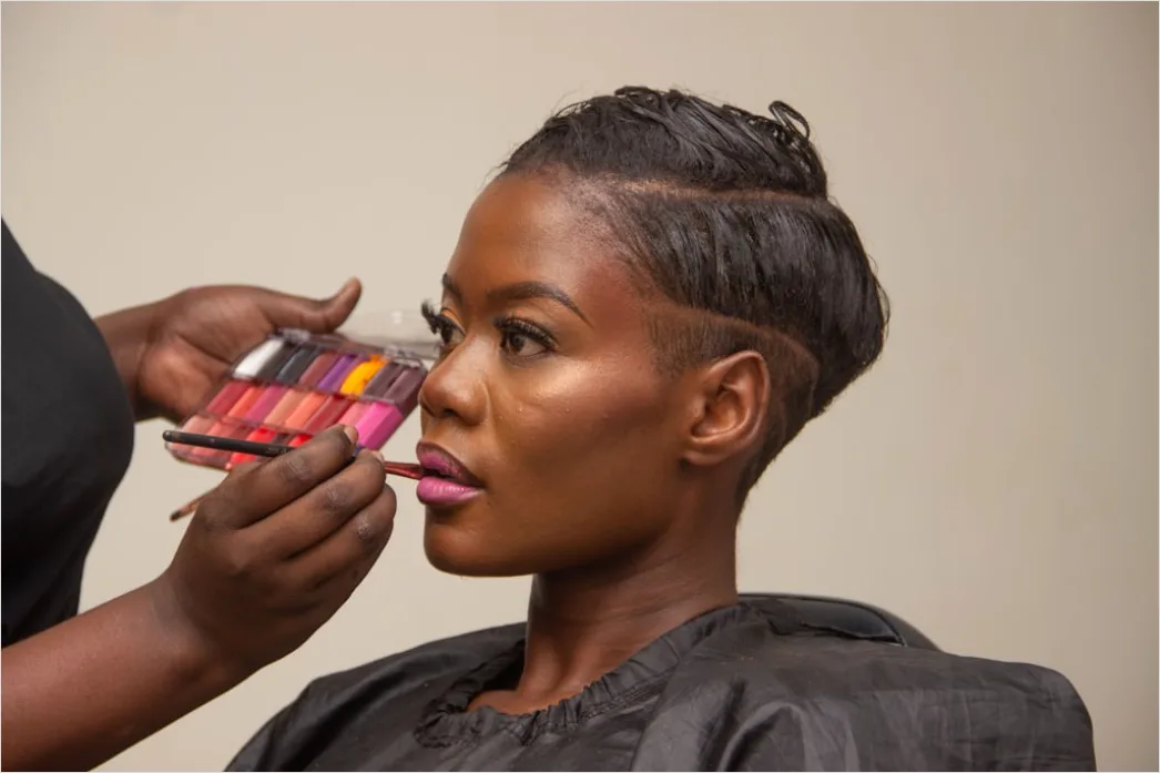 Detail Foundation For Dark Skin Tones Full Coverage Number 20