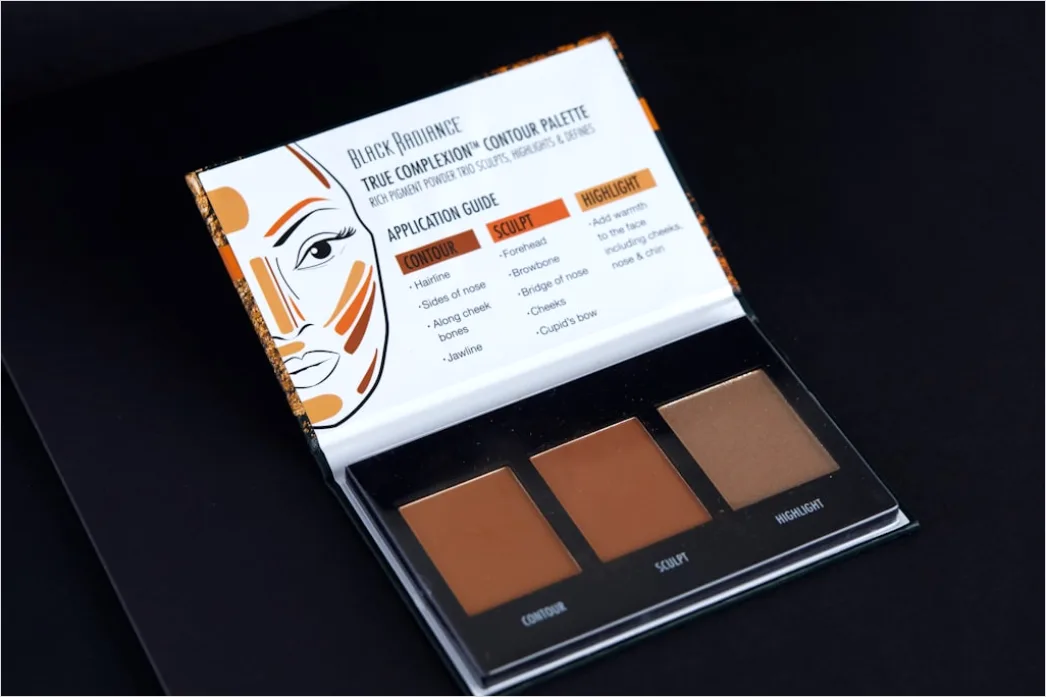 Detail Foundation For Dark Skin Tones Full Coverage Number 6