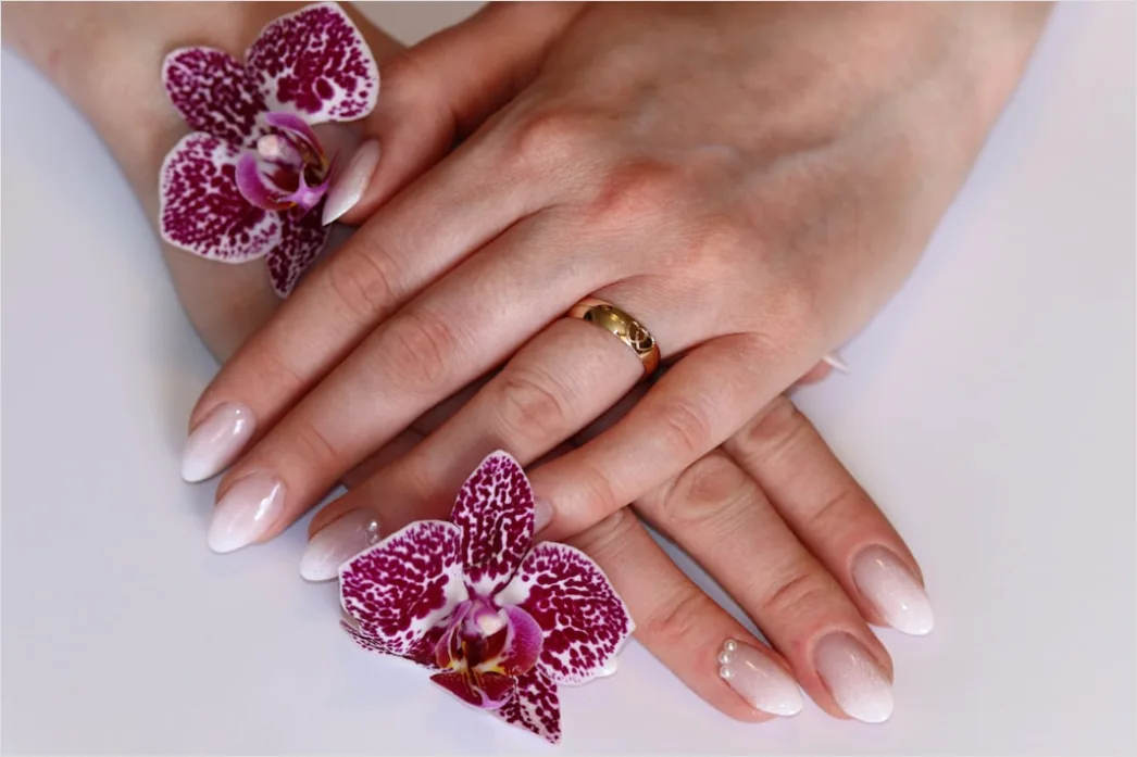 Detail French Tip Nail Art Modern Variations Ideas Number 5