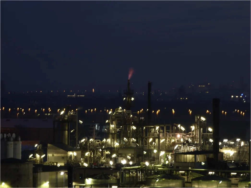 Gas Flare Burning At Refinery Night Industrial 7df3