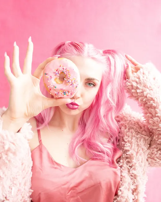 Detail Glazed Donut Nails Hailey Bieber Inspired Look Number 16
