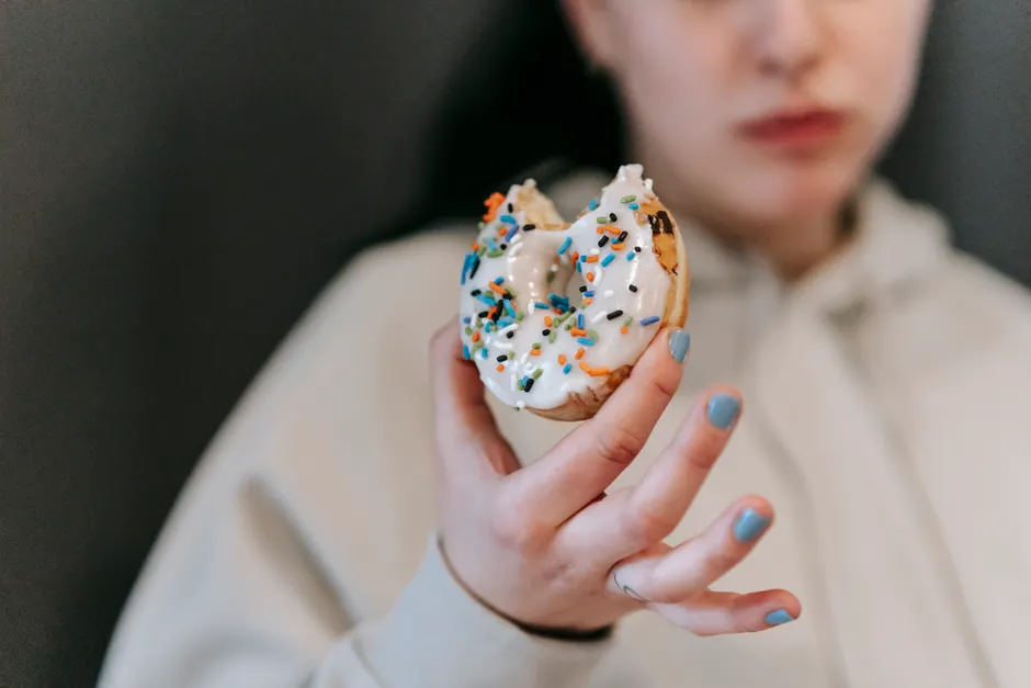 Detail Glazed Donut Nails Hailey Bieber Inspired Look Number 8
