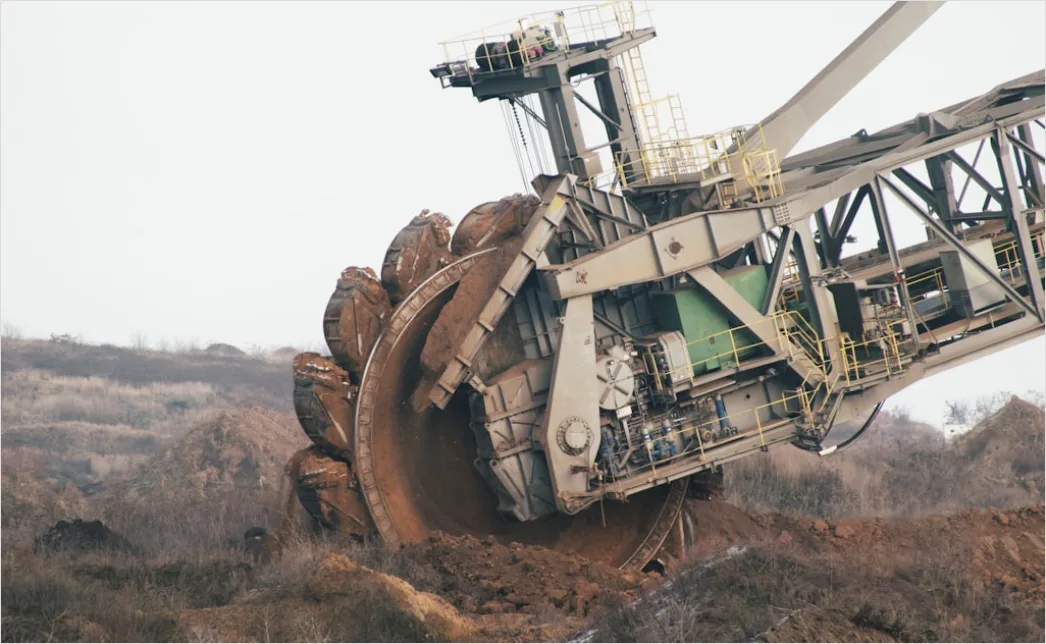 Detail Heavy Machinery Operation Excavator Loading Ore Number 19