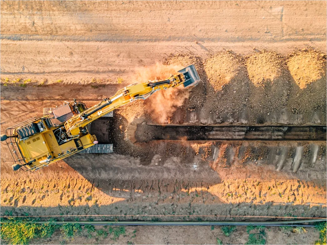 Detail Heavy Machinery Operation Excavator Loading Ore Number 4