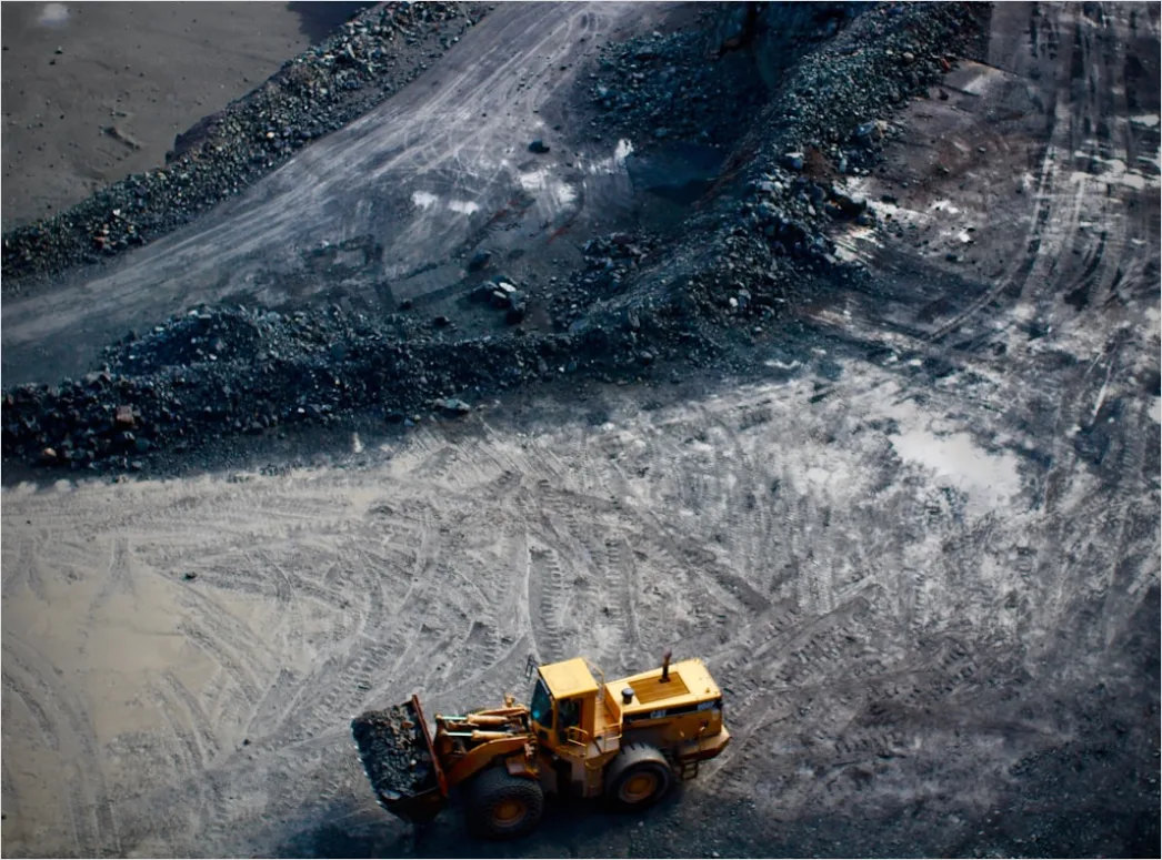 Detail Heavy Machinery Operation Excavator Loading Ore Number 8