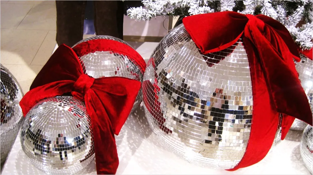 Detail Holiday Party Outfit Ideas Festive And Elegant Number 5