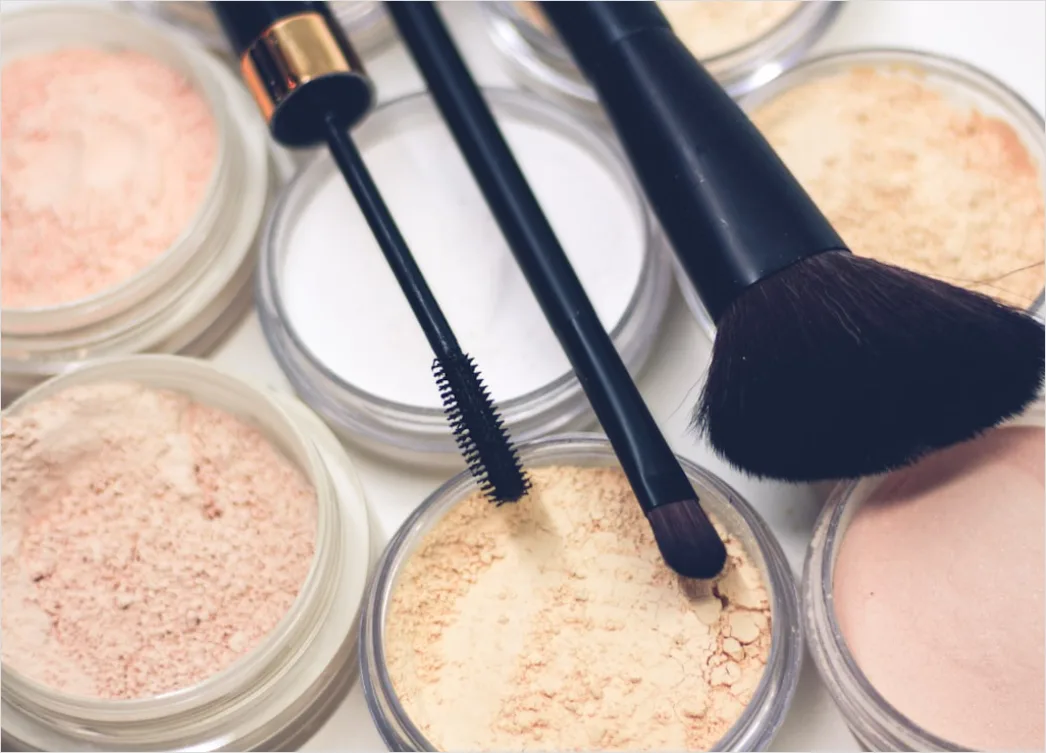 How To Apply Foundation With Brush Seamlessly E42d