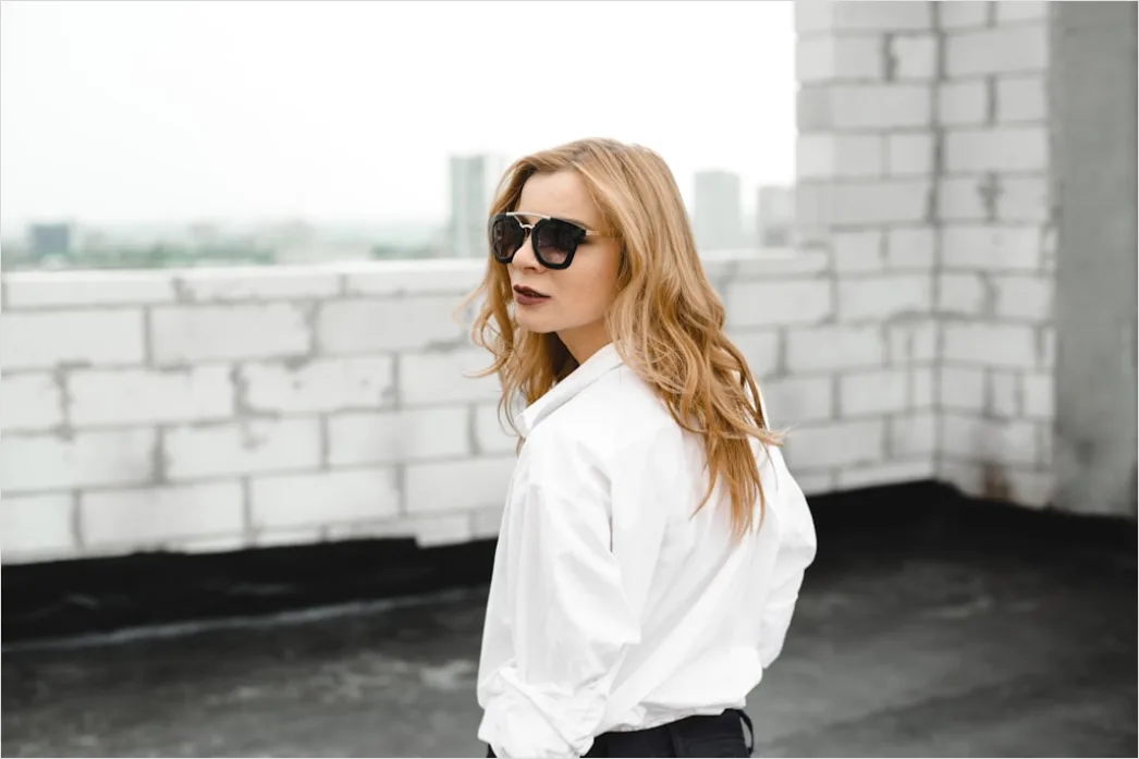 Detail How To Style White Button Down Shirt Outfits Number 2