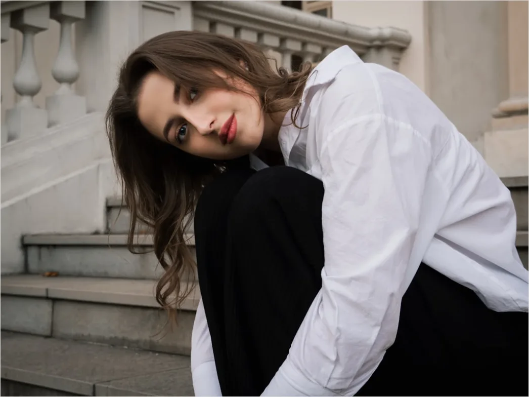 Detail How To Style White Button Down Shirt Outfits Number 13