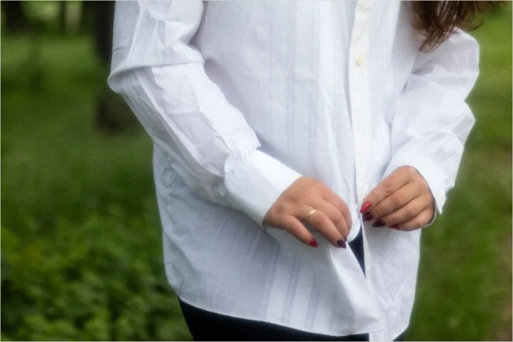 Detail How To Style White Button Down Shirt Outfits Number 17